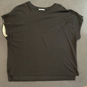 Black Zara shirt with sleeve color blocking